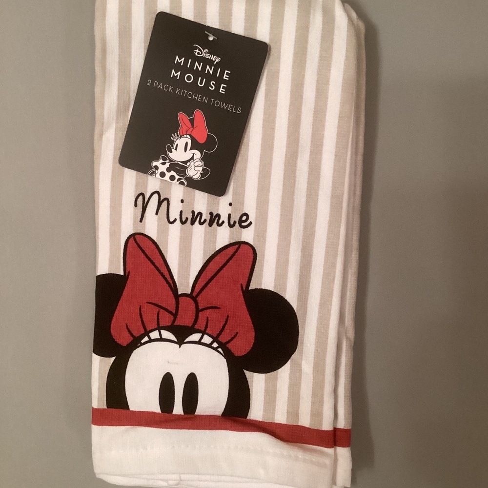2 pack Minnie Mouse kitchen towels